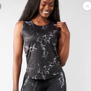 Black marble limitless flow top